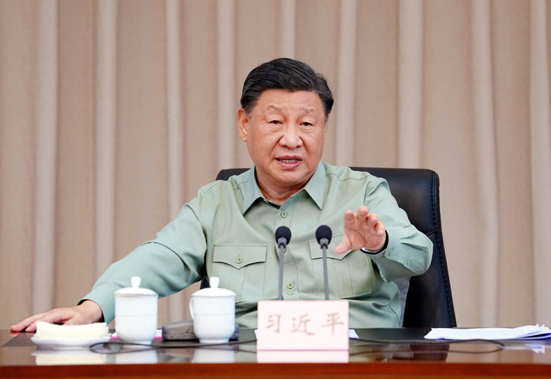 习近平在南部战区海军视察时强调深化练兵备战加快转型建设全面提高军队现代化水平1.jpg
